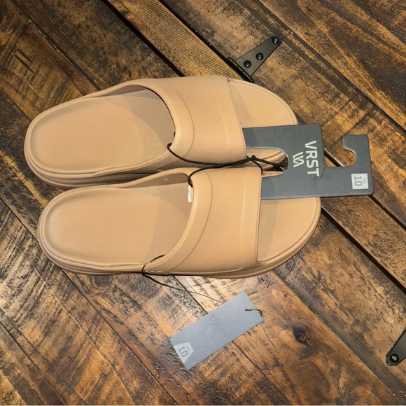 VRST Men’s Slides NEW WITG TAGS! - Picture 2 of 8